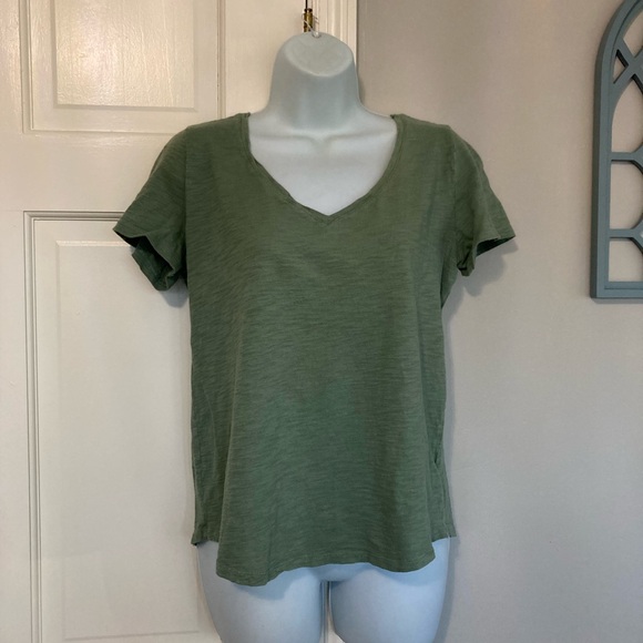 GAP Tops - GAP Sage Green V-Neck Short Sleeve Top